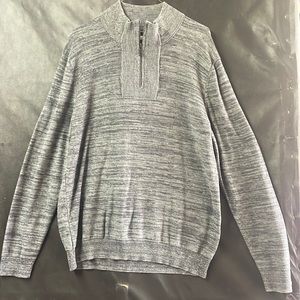 Alfani Quarter zip gray sweater!   Large